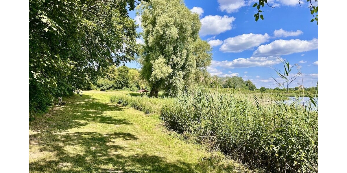 HORN IMMOBILIEN ++ Einfamilienhaus in Lebehn – Wohnen in Seenähe mit großem Grundstück - Einfamilienhaus Krackow / Lebehn Lebehn | Angebot:27034671