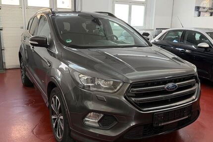 Ford Kuga 88.901 km 10.900 &euro; Chemnitz 09113