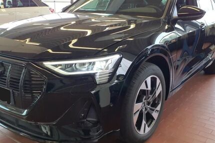 Audi e-tron 28.693 km 29.525 &euro; Hagen 58091