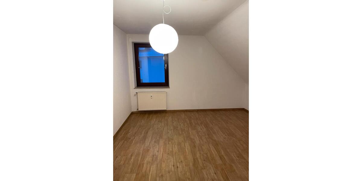Etagenwohnung Bad Nenndorf - 2 Zimmer, 80 m&sup2;, 640&euro; | Angebot:25253556