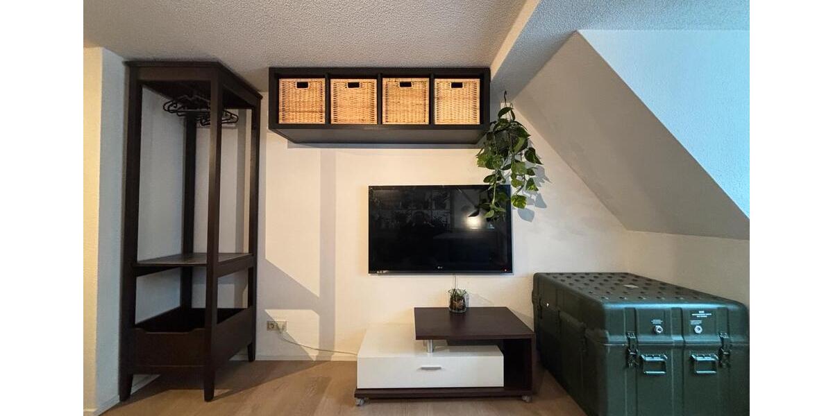 Dachgeschoßwohnung Freiburg im Breisgau - 1 Zimmer, 28 m&sup2;, 999&euro; | Angebot:24868663