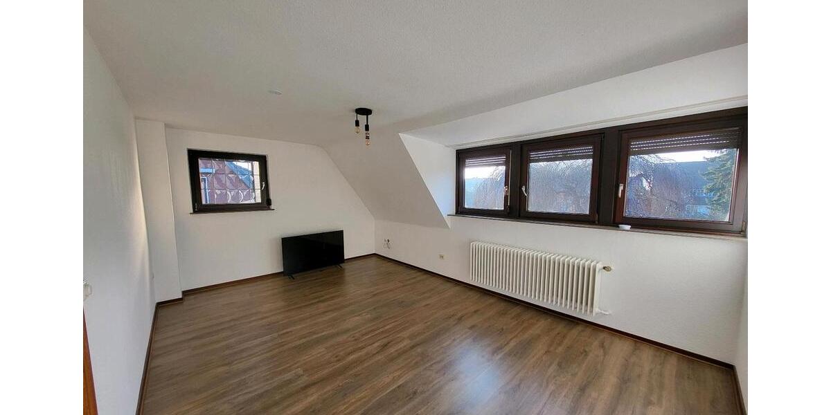 Dachgeschoßwohnung Hünxe - 3 Zimmer, 70 m&sup2;, 550&euro; | Angebot:24309795