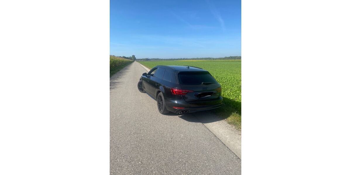Audi A4 136.000 km 19.900 &euro; Ismaning 85737