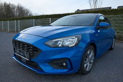 Ford Focus 28.000 km 15.999 &euro; Dresden 01259