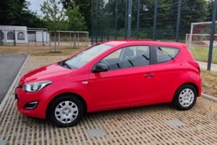 Hyundai i20 150.000 km 1.999 € Massenbachhausen 74252