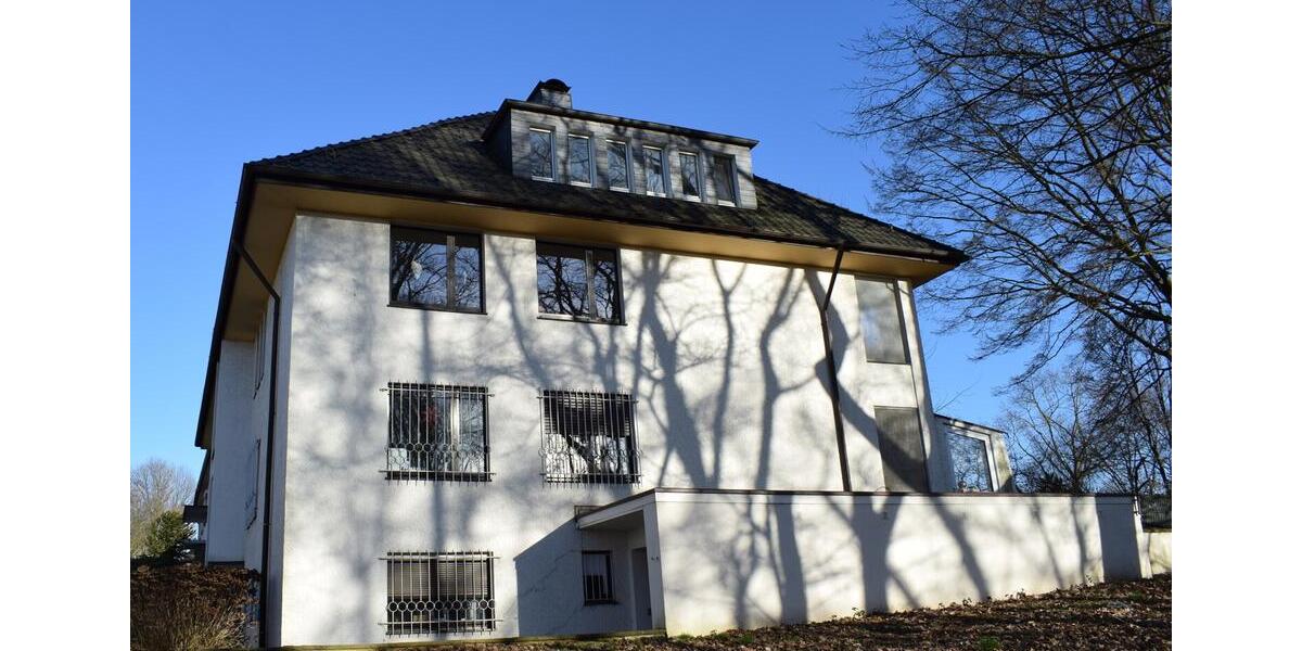 Dachgeschoßwohnung Essen Stadtbezirk III - 3.5 Zimmer, 87 m&sup2;, 820&euro; | Angebot:25563137