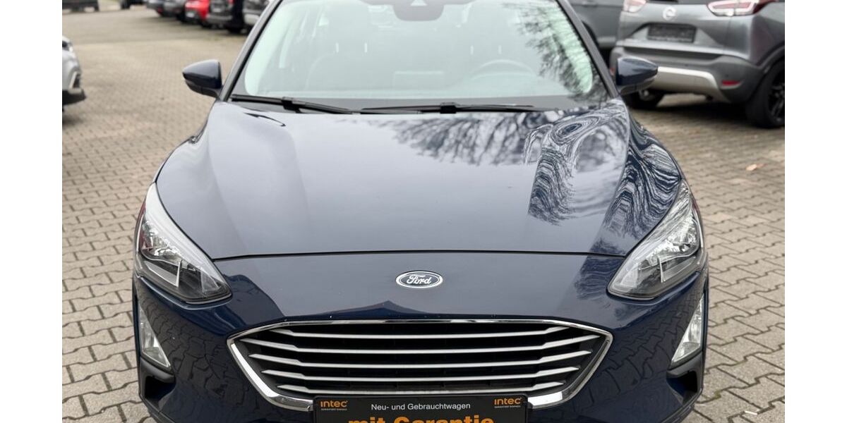 Ford Focus 138.000 km 8.999 € Speyer 67346