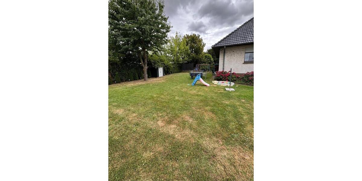 Einfamilienhaus Hameln Kernstadt - 8 Zimmer, 216 m&sup2;, 1.890&euro; | Angebot:26056469