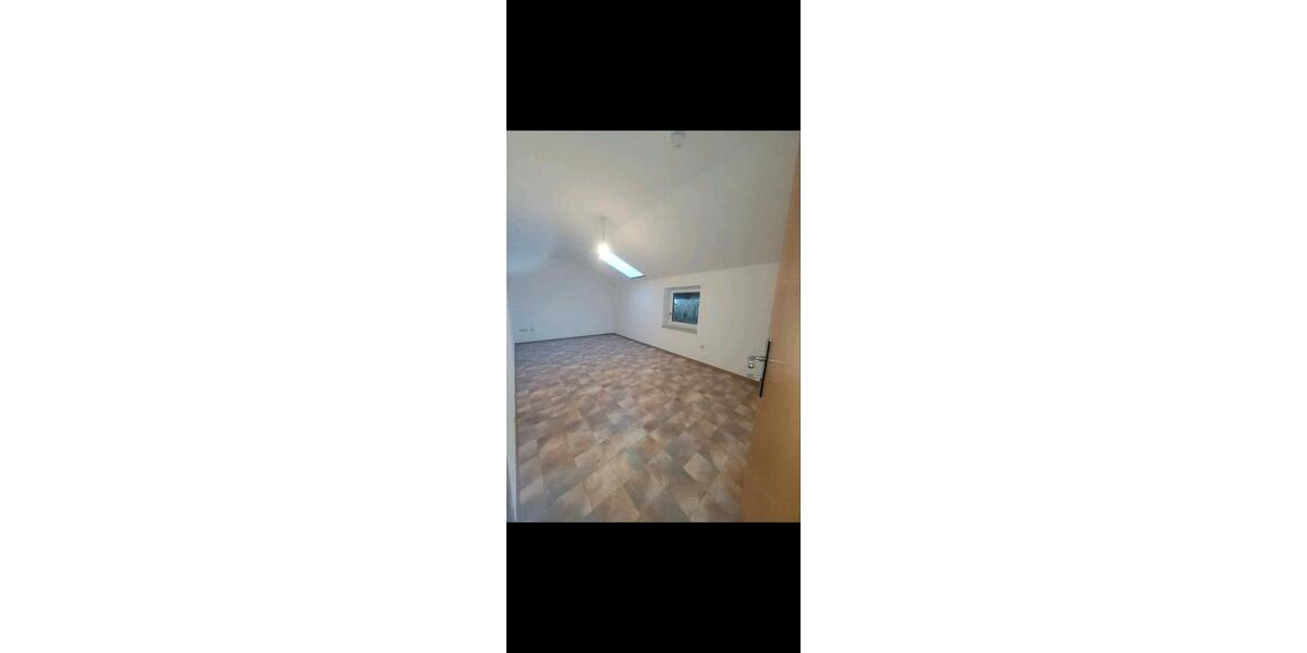 Einfamilienhaus Viechtach - 4 Zimmer, 153 m&sup2;, 1.150&euro; | Angebot:26677326