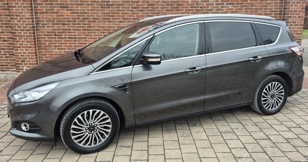 Ford S-Max 122.468 km 16.890 &euro; Helpsen 31691
