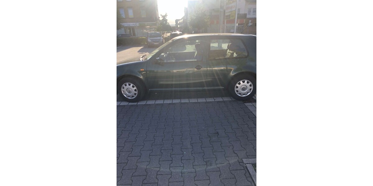 VW Golf 154.381 km 2.400 € Hessisch Lichtenau 37235