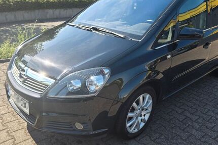 Opel Zafira 200.000 km 2.700 &euro; Laubach 35321