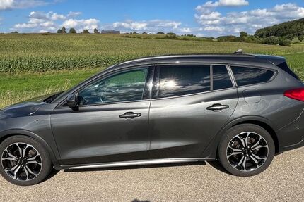 Ford Focus 89.000 km 16.200 &euro; See 92331