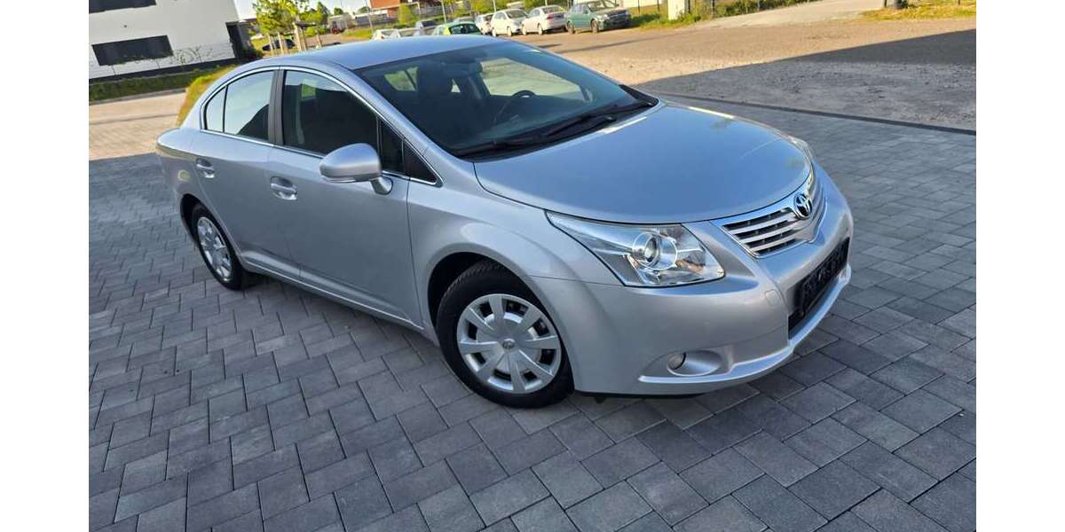 Toyota Avensis 142.240 km 7.400 &euro; Ramstein-Miesenbach 66877