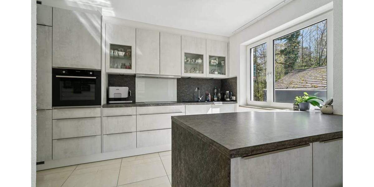 Mehrfamilienhaus, Wohnhaus Friedrichshafen - 6 Zimmer, 197 m&sup2;, 915.000&euro; | Angebot:26358890