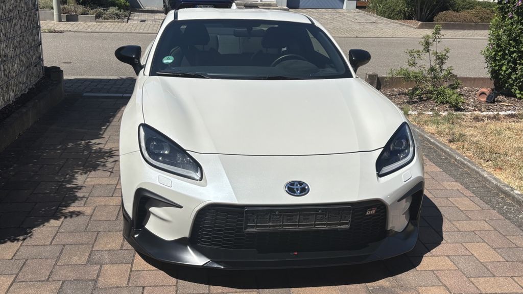 Toyota GR86 29.975 km 37.500 &euro; Bornheim 76879