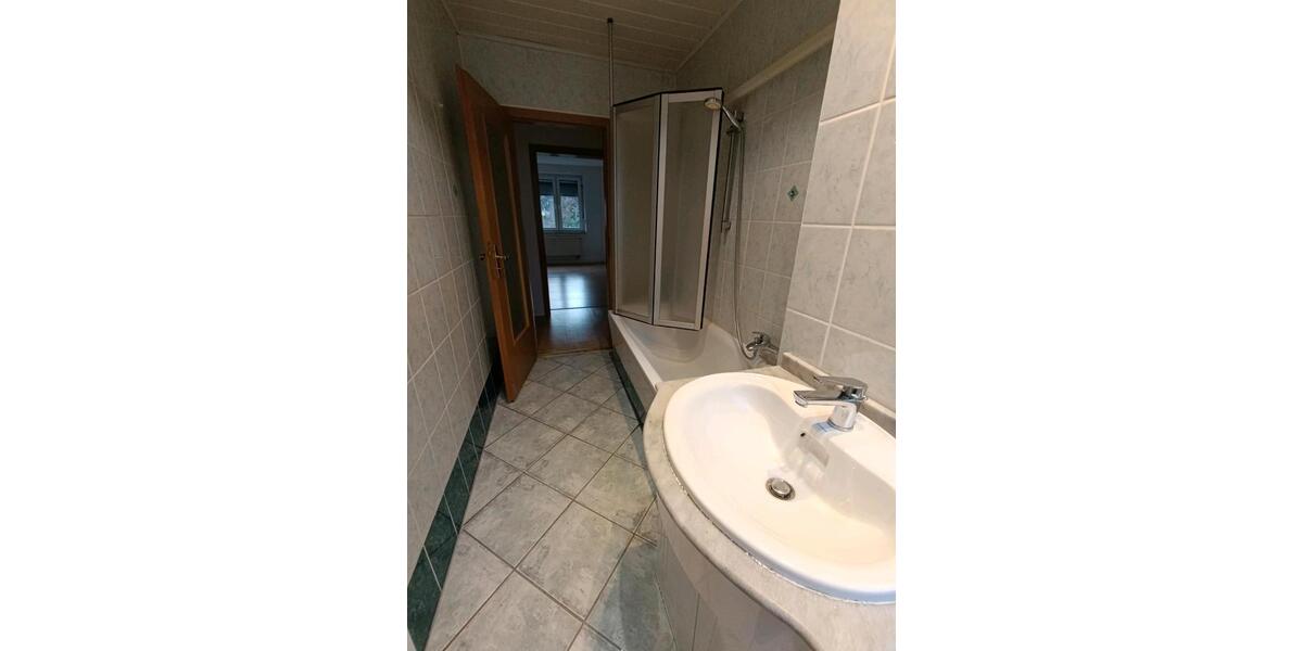 Hochparterre Neustadt an der Orla - 3 Zimmer, 60 m&sup2;, 54.000&euro; | Angebot:23581972