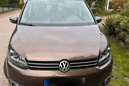 VW Touran 219.000 km 5.890 &euro; Hude 27798