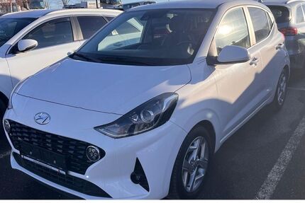 Hyundai i10 14.500 km 14.899 &euro; Oberlungwitz 09353