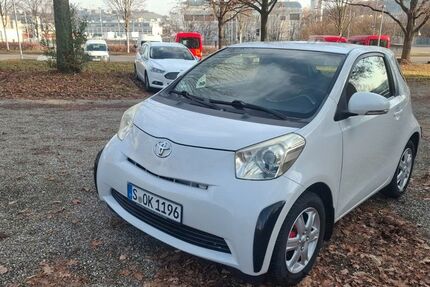 Toyota IQ 177.000 km 3.799 &euro; stuttgart 70469