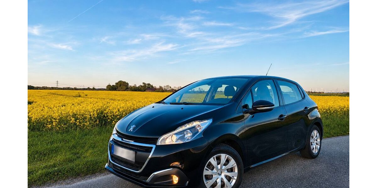 Peugeot 208 53.350 km 6.590 &euro; Bredstedt 25821