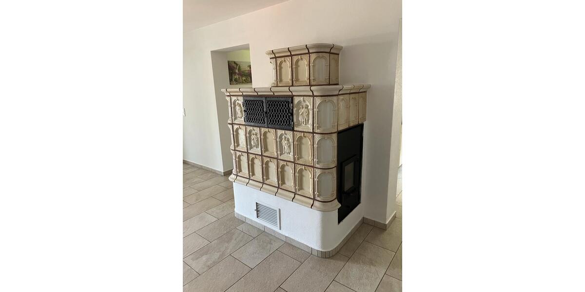 Erdgeschoßwohnung Gaimersheim - 5 Zimmer, 140 m&sup2;, 1.800&euro; | Angebot:25342319