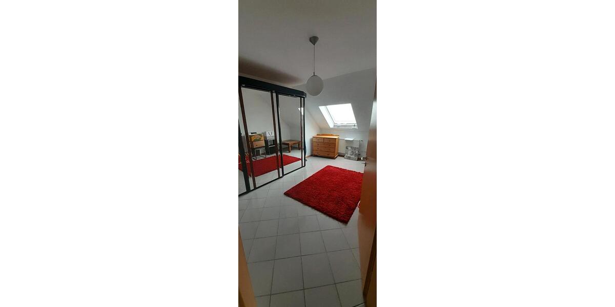 Dachgeschoßwohnung Erwitte - 4 Zimmer, 115 m&sup2;, 750&euro; | Angebot:25221232