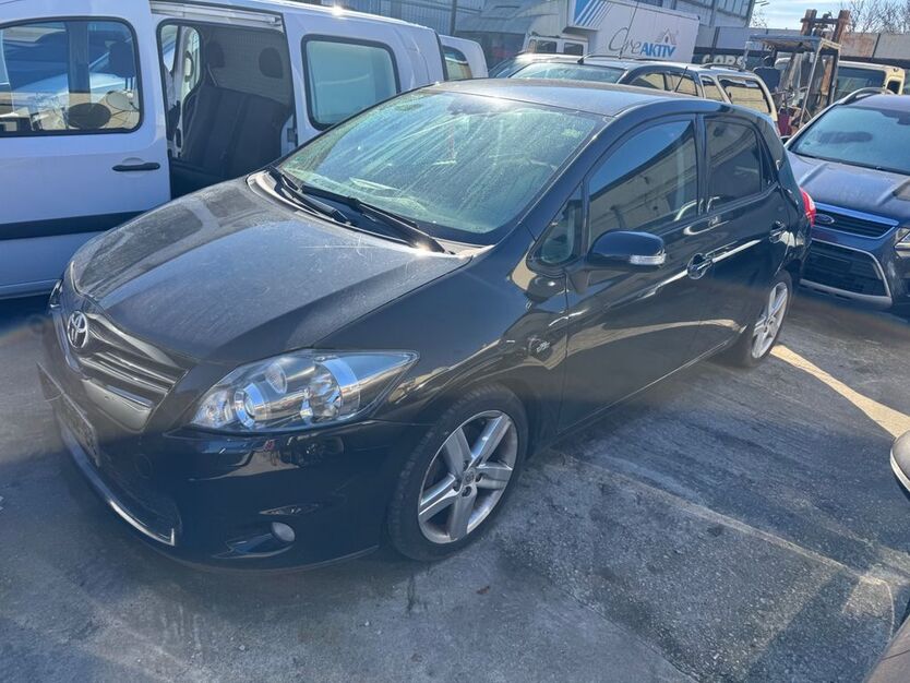 Toyota Auris 259.000 km 3.250 € Fürth 90763