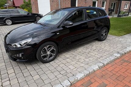Hyundai i30 61.774 km 13.999 &euro; Saterland 26683
