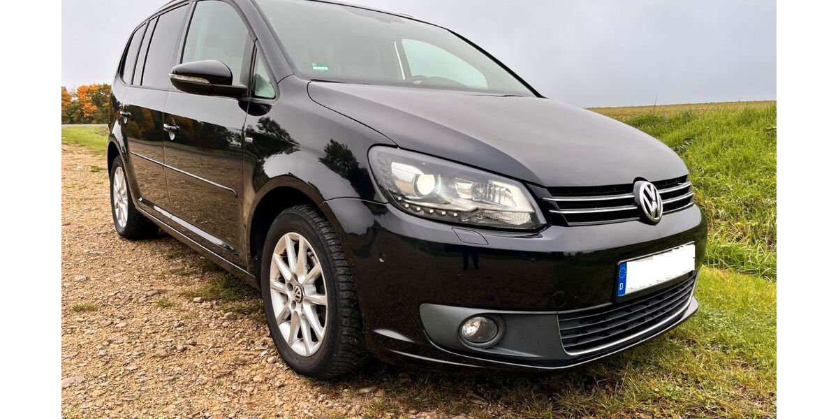 VW Touran 202.000 km 8.500 &euro; Aach 54298