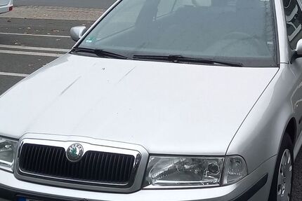 Skoda Octavia 124.000 km 2.950 &euro; Iserlohn 58644