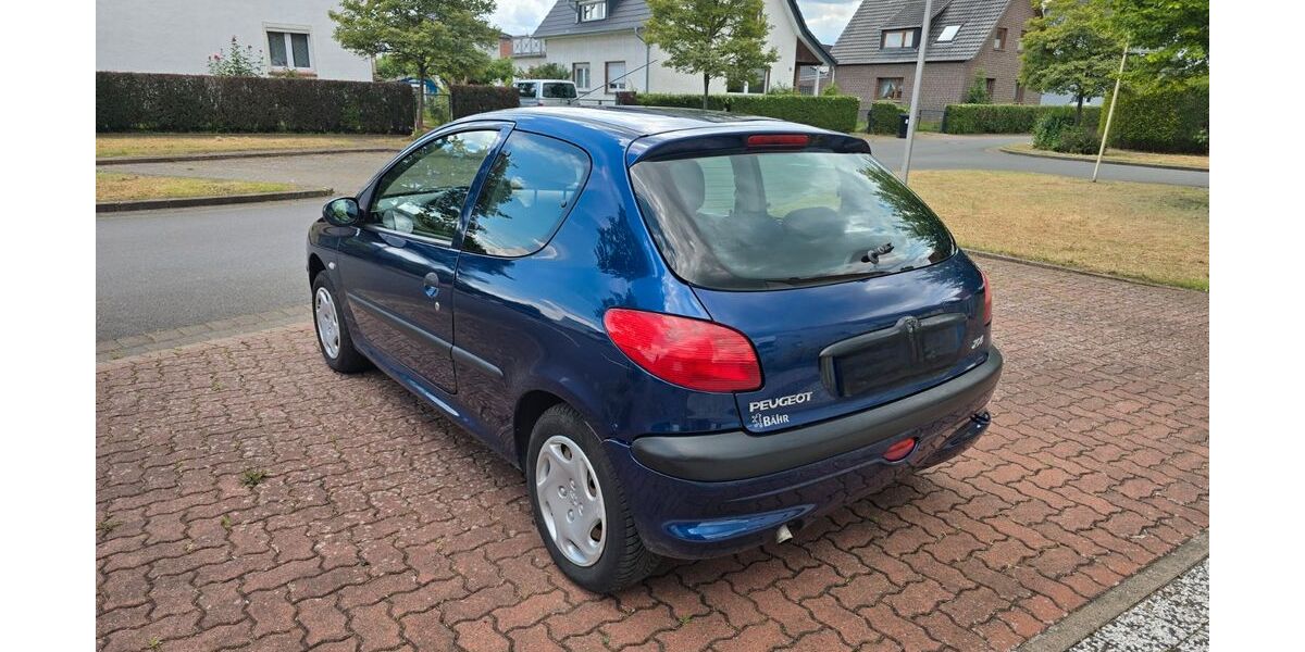 Peugeot 206 109.453 km 750 &euro; Minden 32427