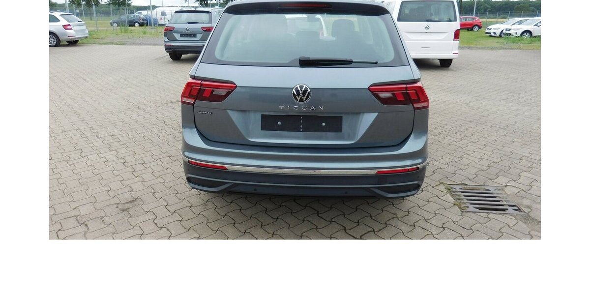 VW Tiguan Allspace 1.5 TSI Life 7 Sitze Navi DSG 31.900 km 28.690 &euro; Vordorf 38533