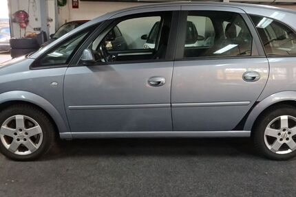 Opel Meriva 218.000 km 2.990 &euro; Rüsselsheim 65428