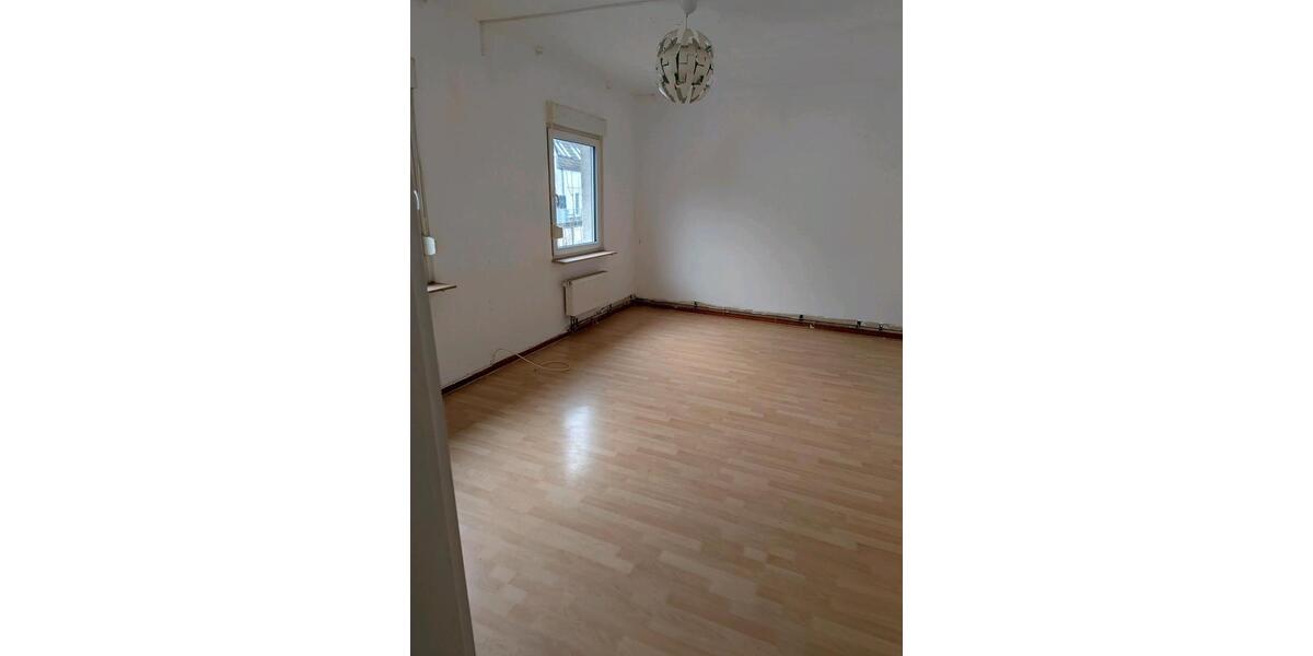 Etagenwohnung Andernach - 3 Zimmer, 90 m&sup2;, 750&euro; | Angebot:25017510
