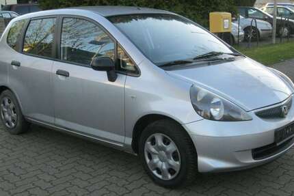 Honda Jazz 218.000 km 900 € Miltzow 18519