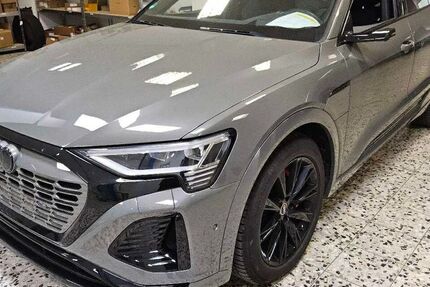Audi Q8 e-tron 17.040 km 56.950 &euro; Moenchengladbach 41063