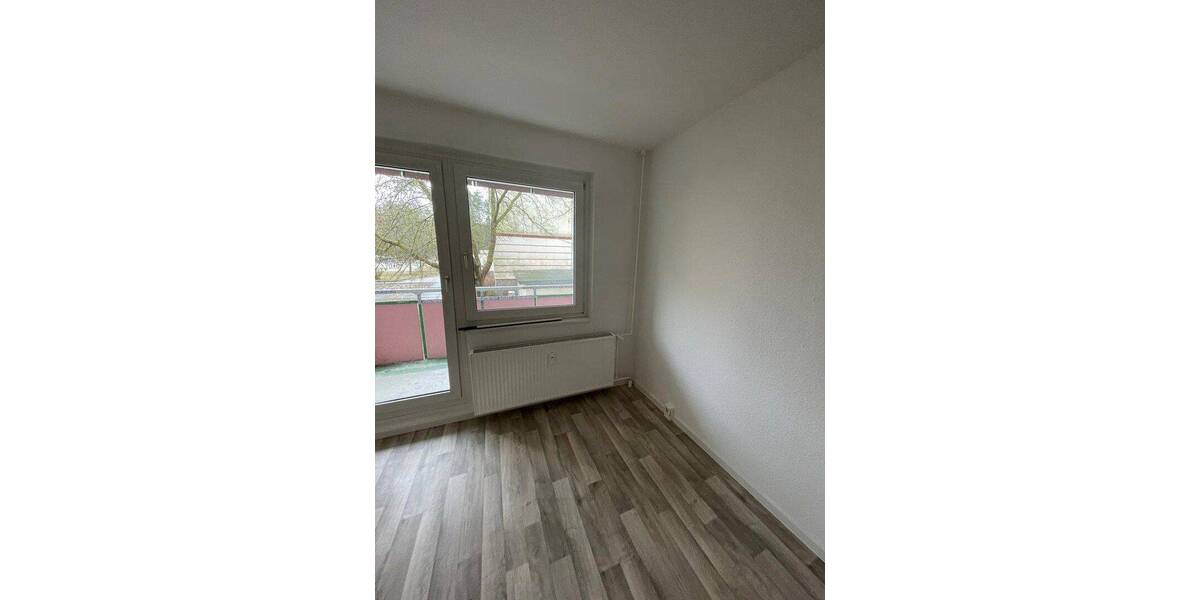 Etagenwohnung Walddrehna Walddrehna - 3 Zimmer, 66 m&sup2;, 396&euro; | Angebot:26876799