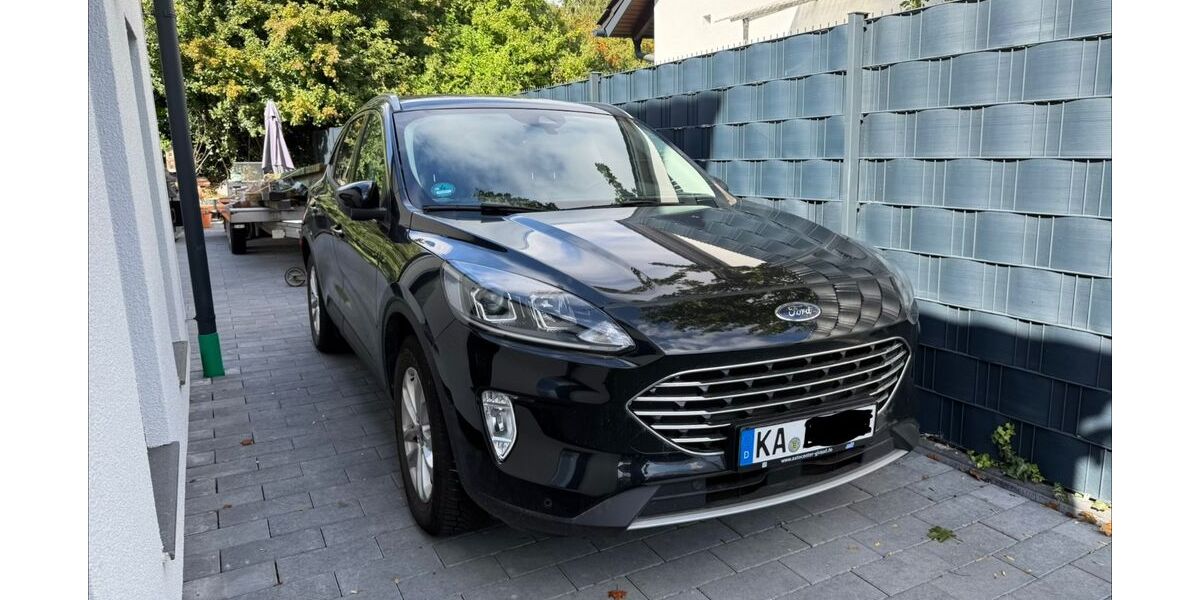 Ford Kuga 98.500 km 20.999 &euro; Linkenheim 76351