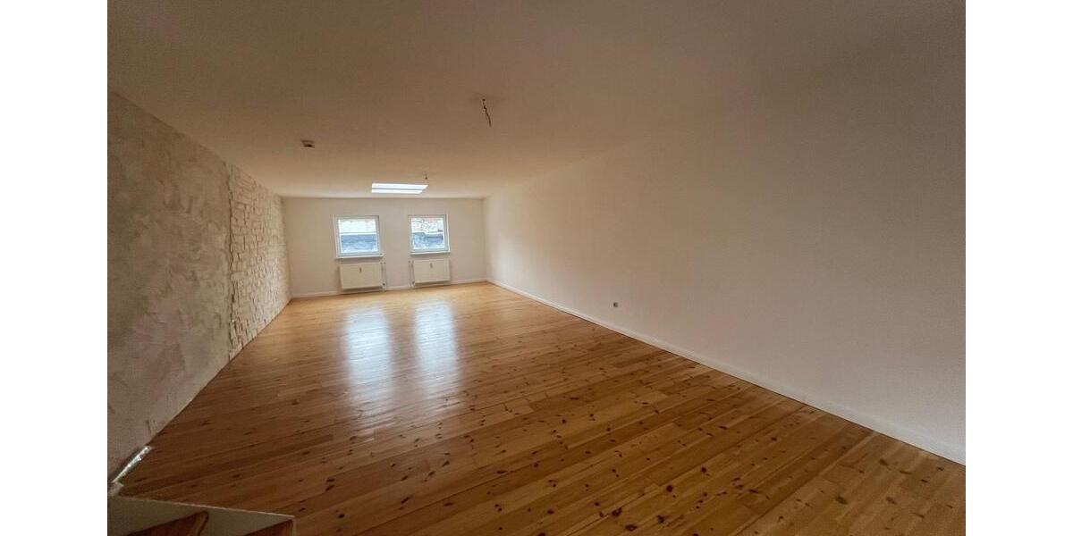 Dachgeschoßwohnung Rostock - 2 Zimmer, 108 m&sup2;, 1.365&euro; | Angebot:24878600