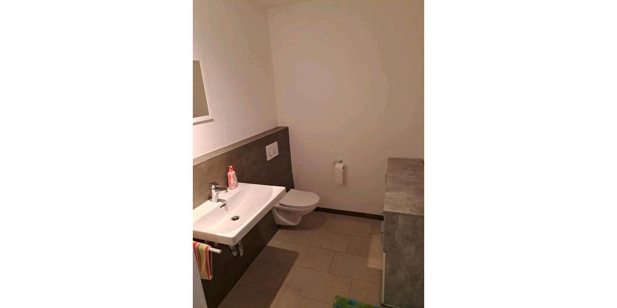 Doppelhaushälfte Hofkirchen - 4 Zimmer, 140 m&sup2;, 1.300&euro; | Angebot:26432115