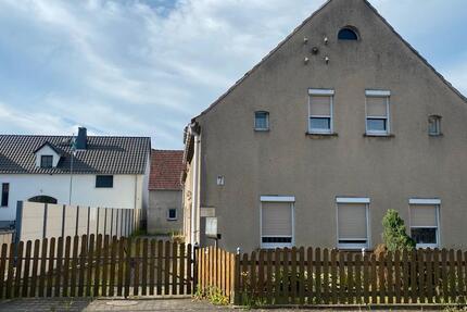 Haus Ebersbach - 5 Zimmer, 95 m&sup2;, 90.000&euro; | Angebot:26940795