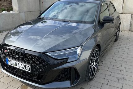 Audi RS3 8.804 km 61.999 &euro; Sinsheim 74889