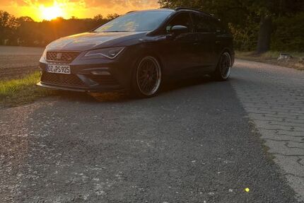 Seat Leon 105.455 km 21.000 &euro; Oschatz 04758