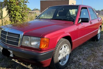 Mercedes-Benz 190 121.503 km 12.999 € Düren 52351