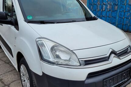 Citroen Berlingo 253.100 km 3.900 &euro; Berlin 12277