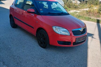 Skoda Fabia 260.000 km 1.200 &euro; München 80999