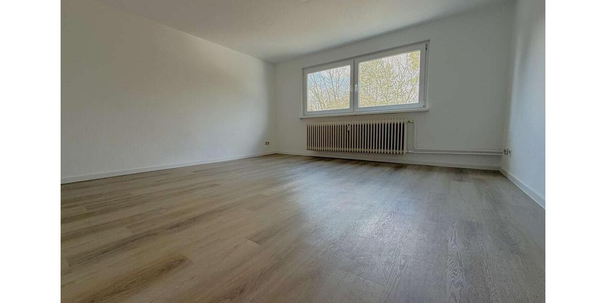 Dachgeschoßwohnung Wilhelmshaven Altengroden - 3 Zimmer, 60 m&sup2;, 400&euro; | Angebot:26090066