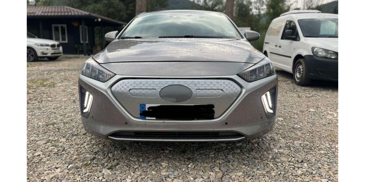 Hyundai IONIQ 80.000 km 13.000 &euro; Berlin 10365