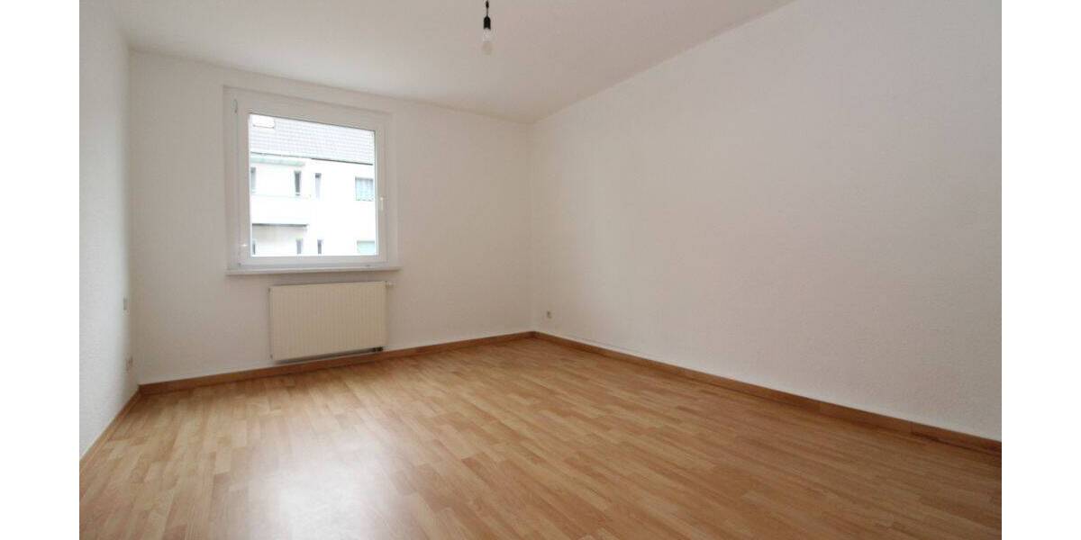 Etagenwohnung Dessau-Roßlau West - 3 Zimmer, 74 m&sup2;, 488&euro; | Angebot:26879187